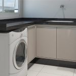 Cozinha de apartamento integrada com lavanderia