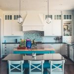 Cozinha de apartamento provençal
