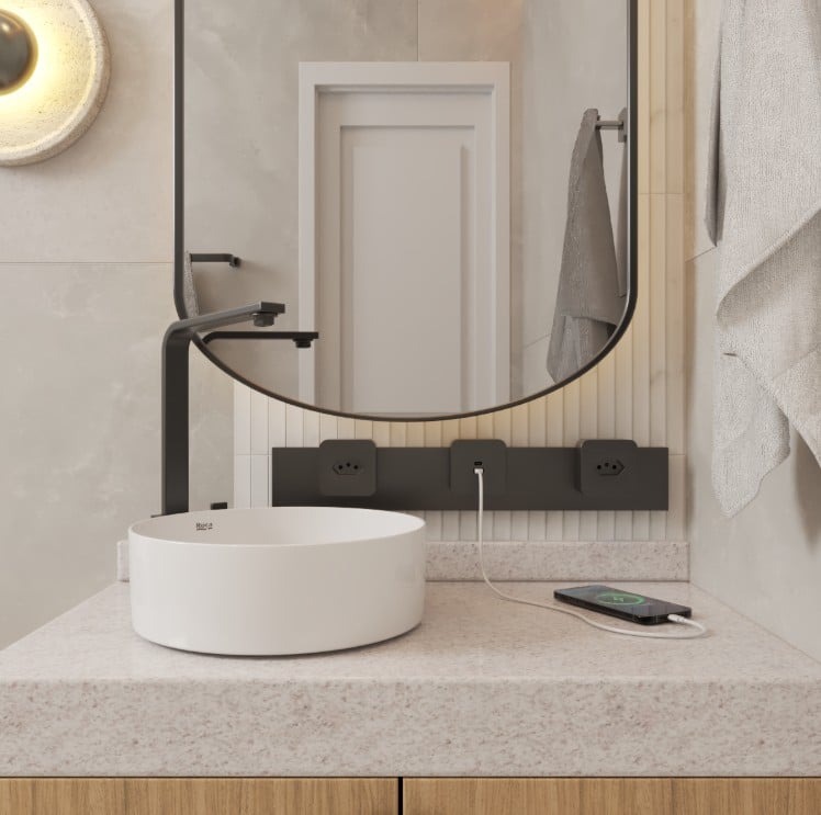 Trilho de energia no banheiro